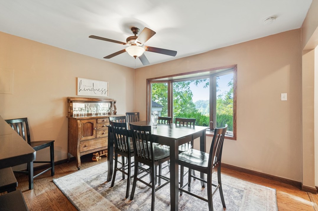 54 Highland Ridge Rd, Washington PA 15301-8591 exterior