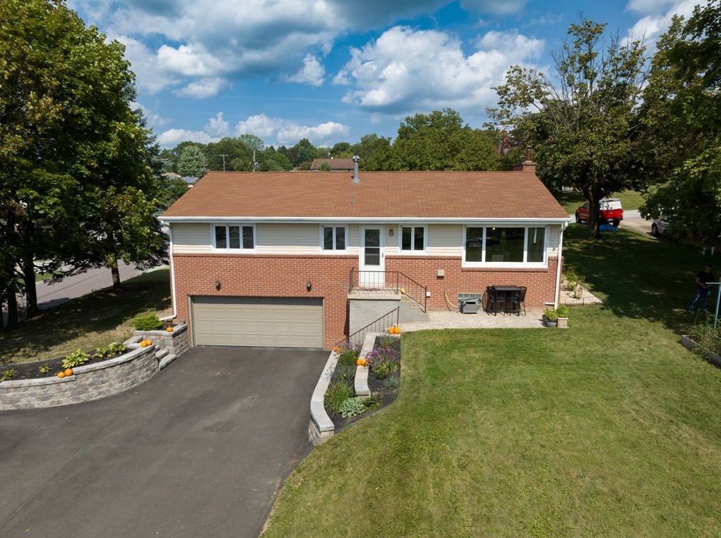 500 Cochran Dr, Greensburg, PA 15601-4551