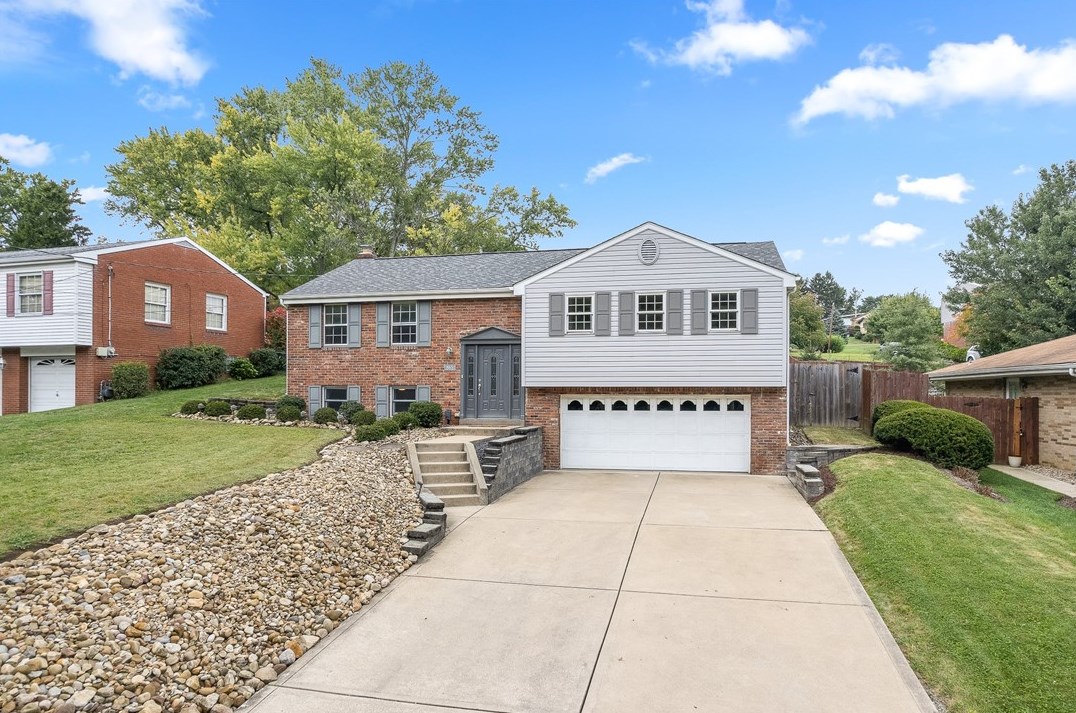 865 Broughton Rd, Bethel Park, PA 15102-3769