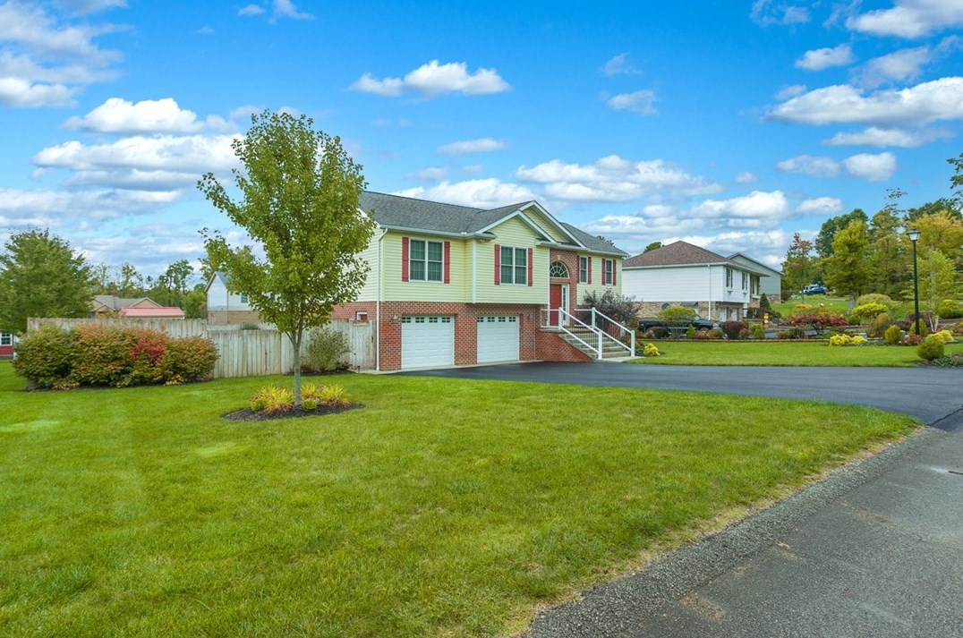 149 Hutchinson St, Oliphant Furnace, PA 15401-6526