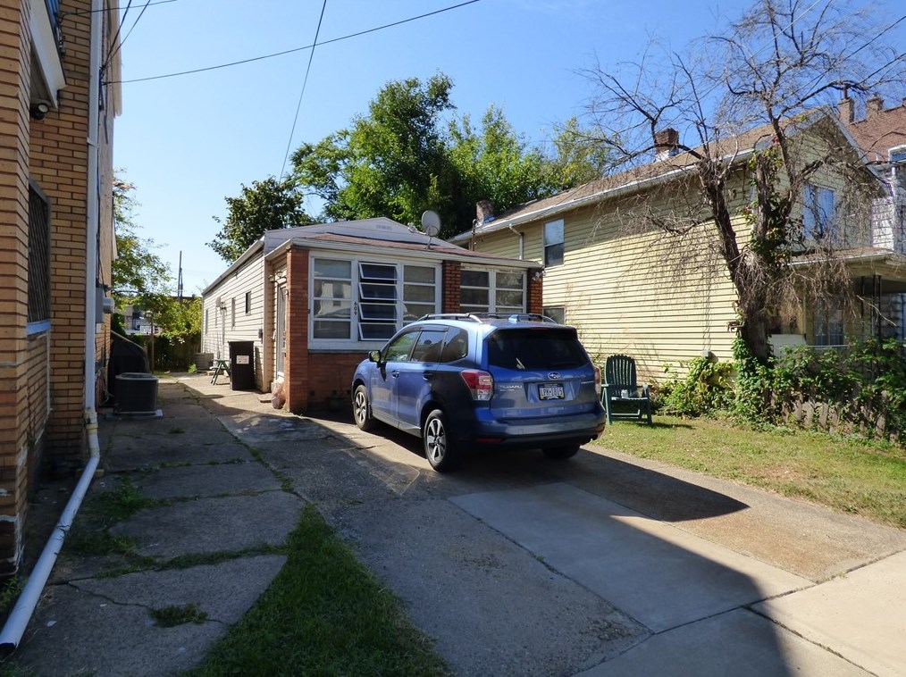 609 Glenwood Ave, Ambridge, PA 15003