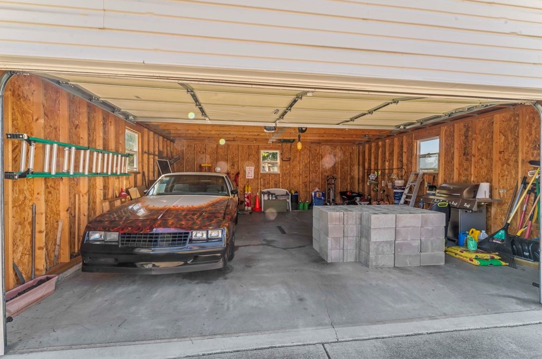 725 Summerlea Ave, Washington PA 15301-3827 exterior