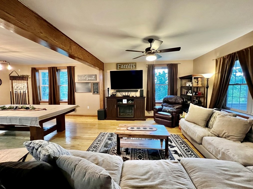 3261 Lincoln Hwy, Stoystown, PA 15563-7920