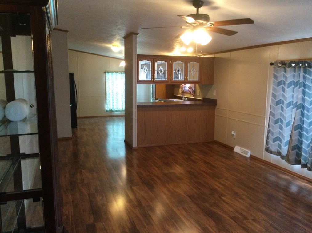 134 Bench Ave, Washington, PA 15301-1403