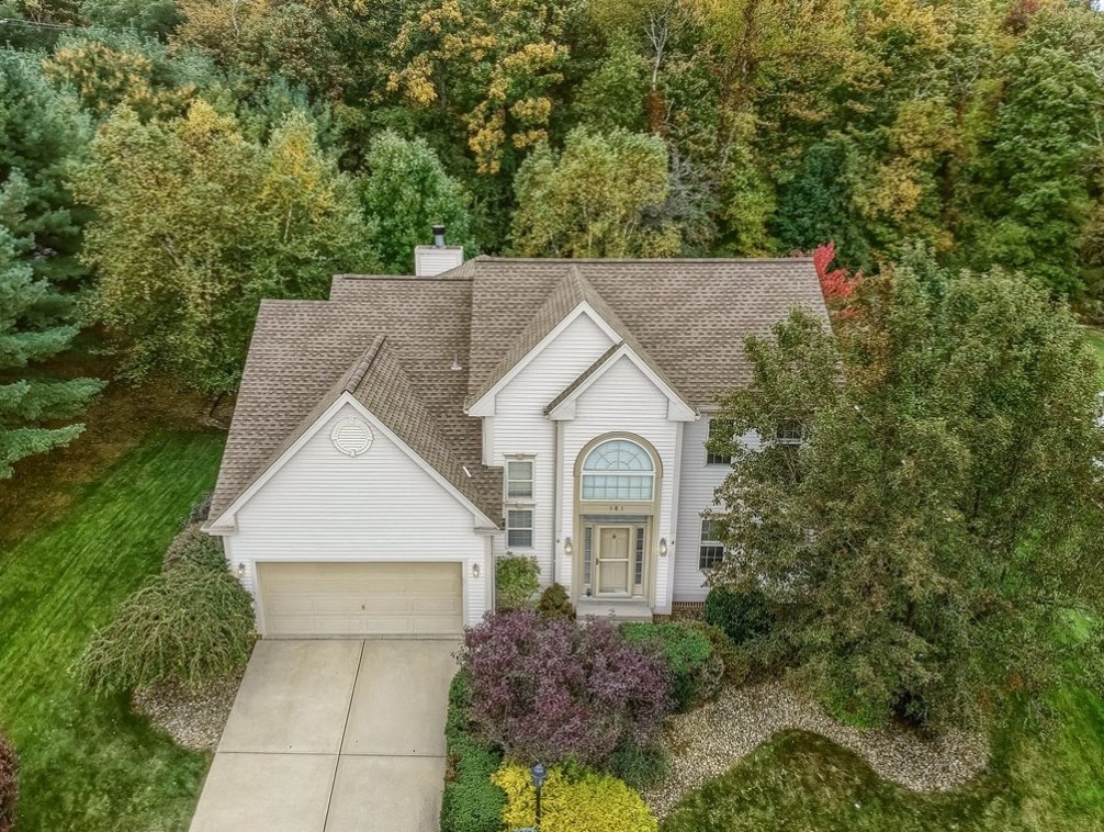 101 Bristol Dr, Seven Fields, PA 16046-4209