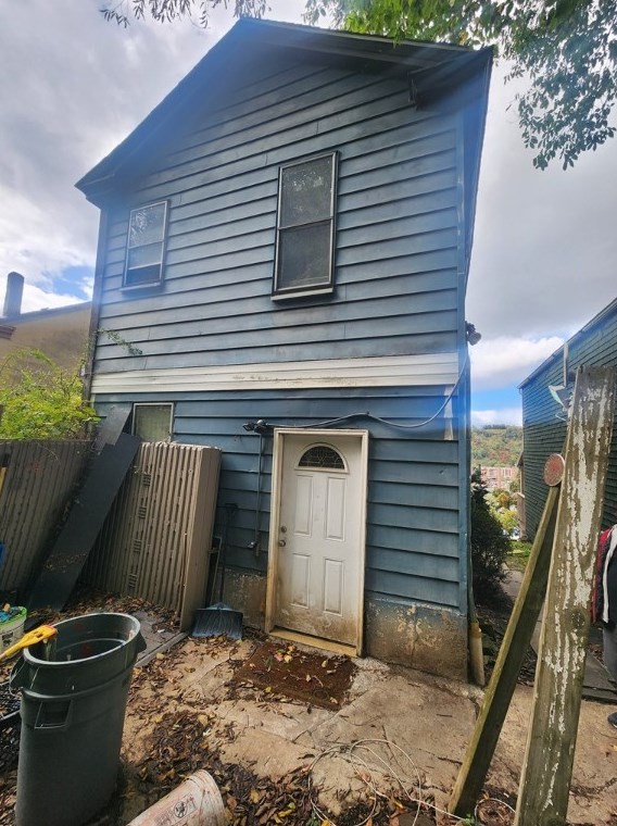 326 Cherry St, Whitaker, PA 15120