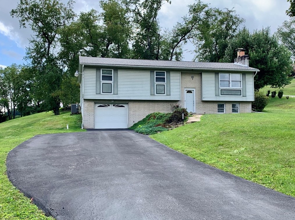 162 Valley View Dr, Kittanning, PA 16201-7667