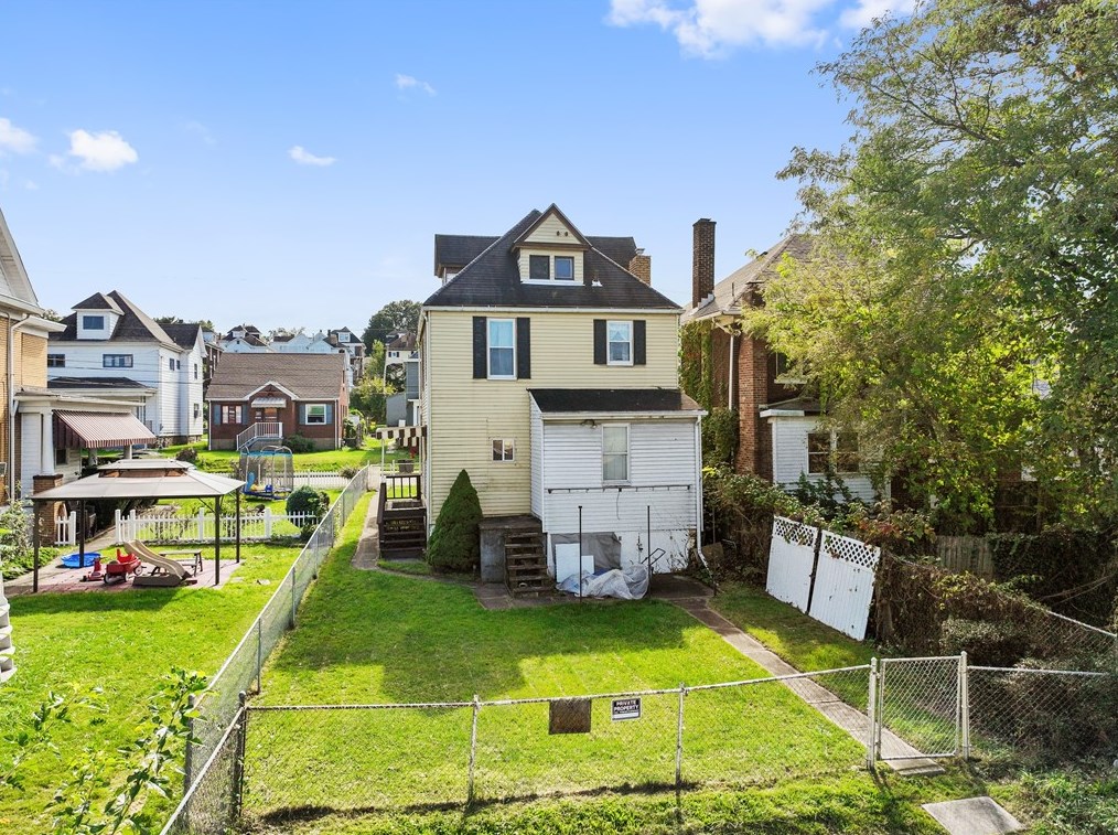 117 Linden Ave, Monessen, PA 15062