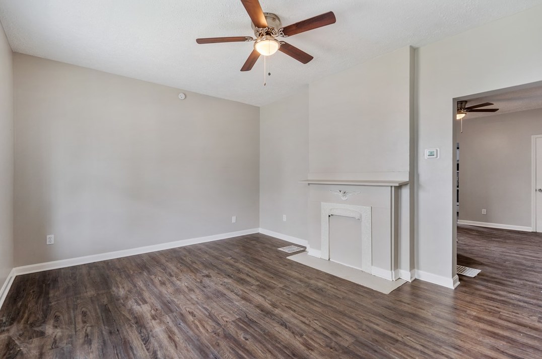 155 Lawrence Ave, Washington, PA 15301-2030