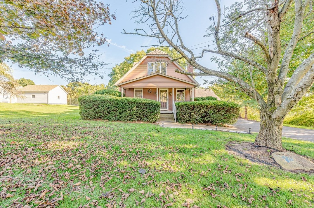 456 Chicora Rd, Butler, PA 16001