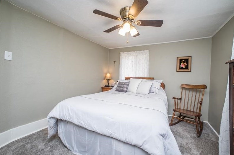 653 5th St, Monroeville PA  15140-1539 exterior