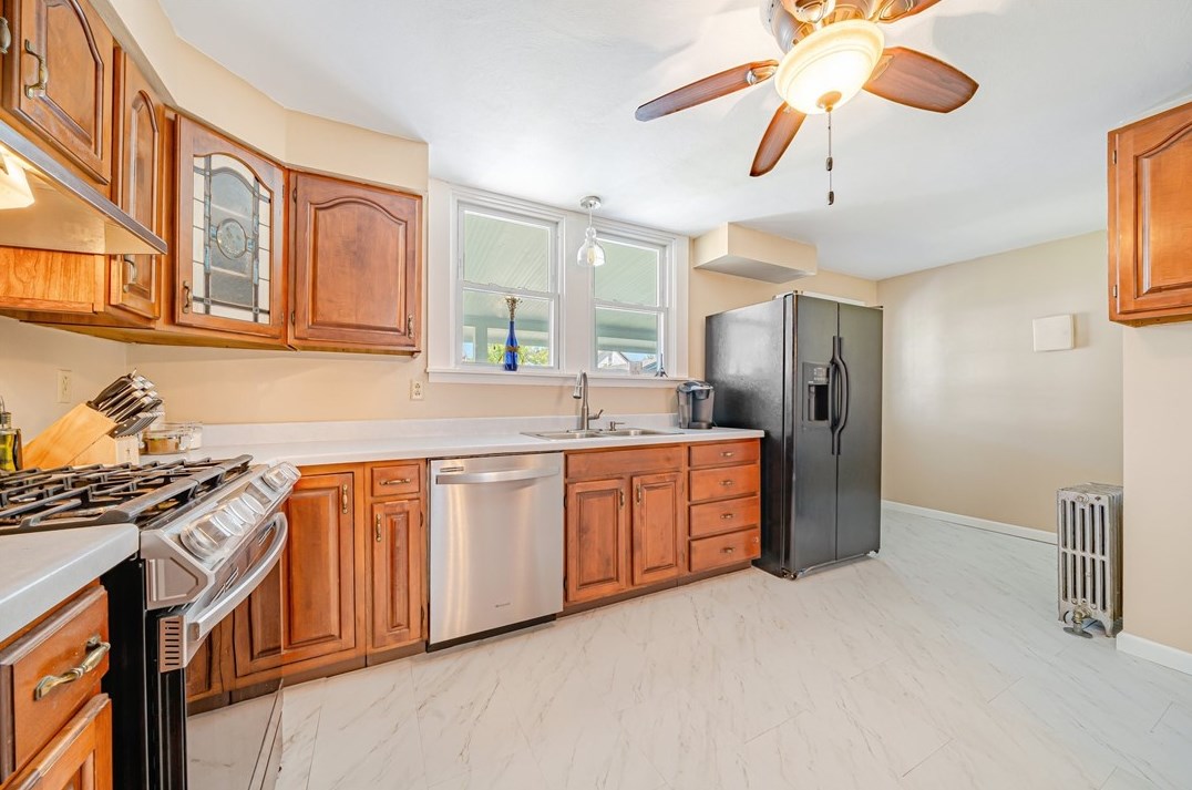 211 5 St, Youngwood PA  15697-1317 exterior