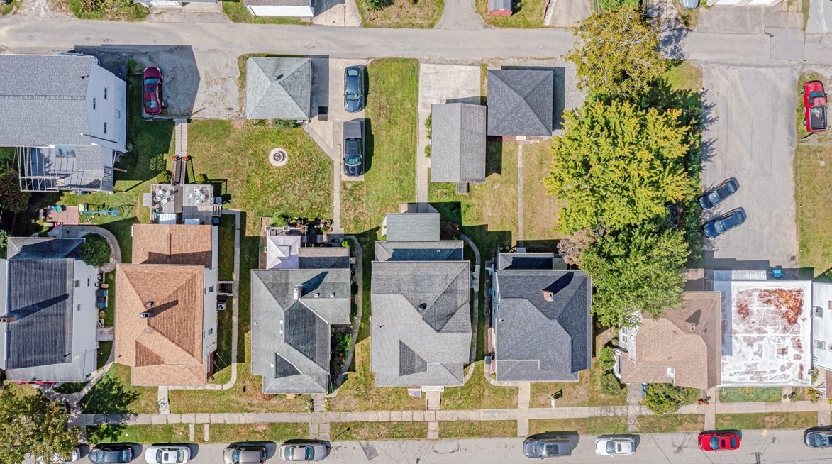 211 5th St, Youngwood PA  15697-1317 exterior