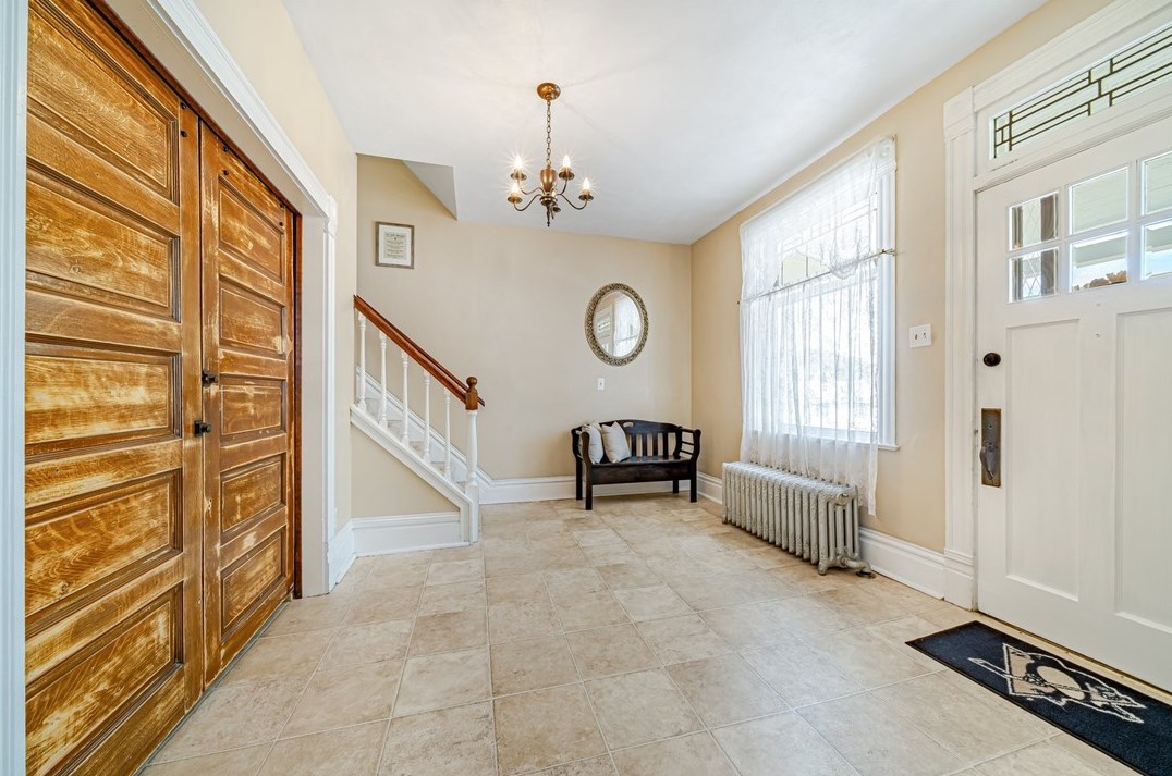 211 5 St, Youngwood PA  15697-1317 exterior