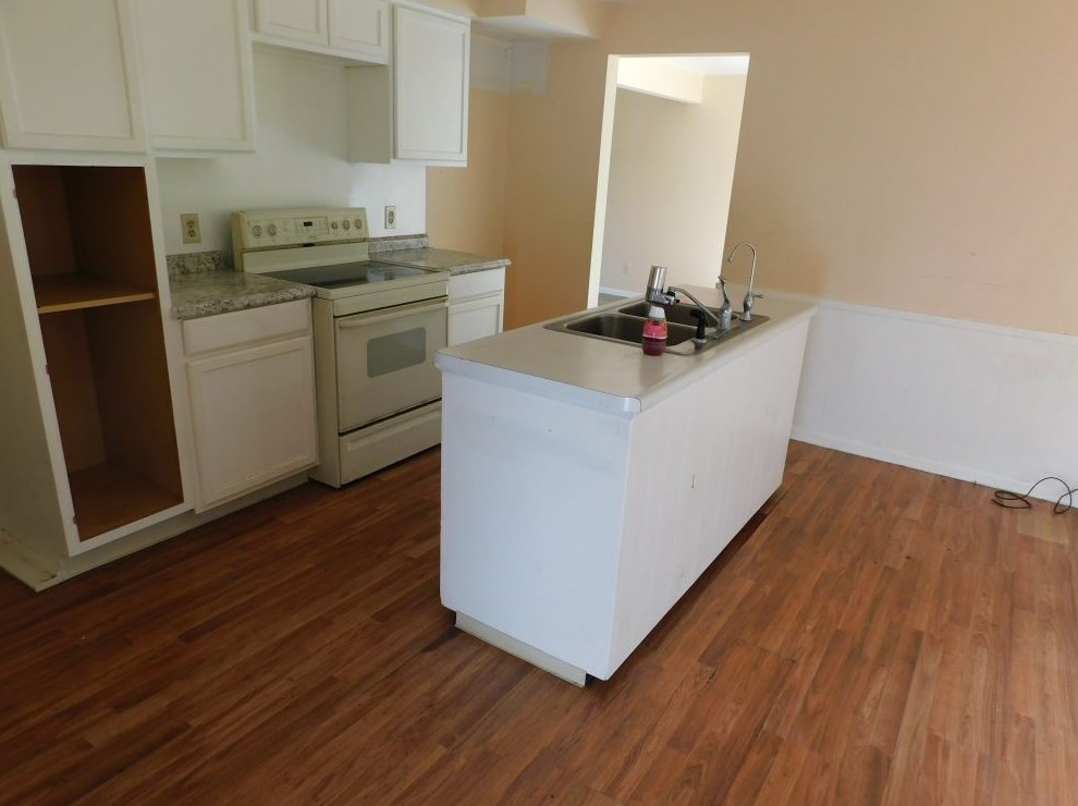 200 Conestoga Trl, Pulaski, PA 16143-4004