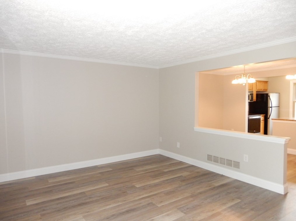 221 Scott Ln, Venetia, PA 15367