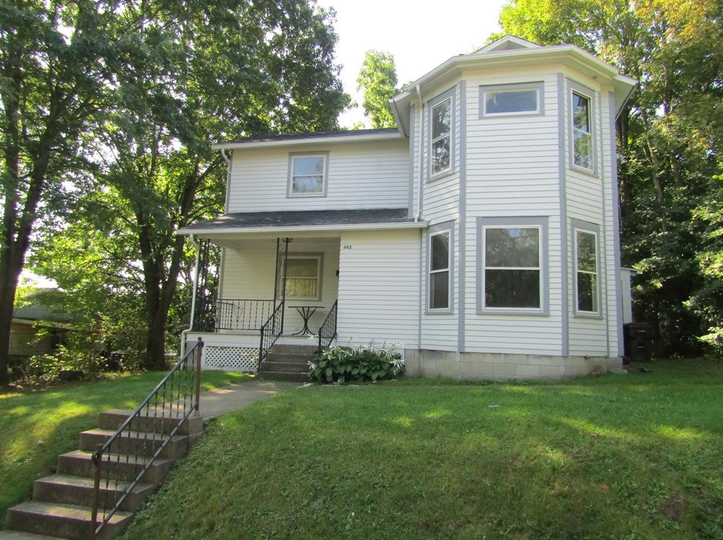 443 Grant St, Hermitage, PA 16146