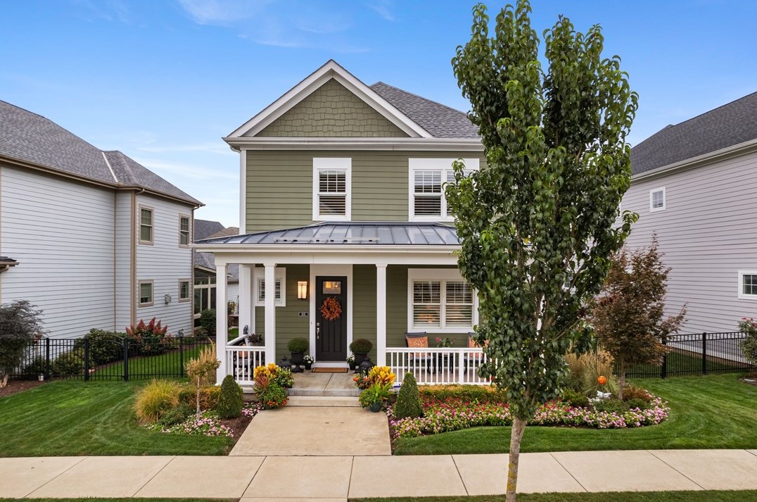 105 Riverfront St, Oakmont, PA 15139