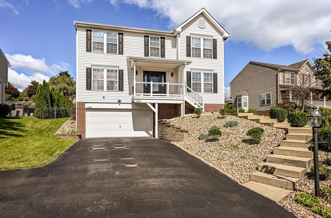 11689 Appaloosa Ct, North Huntingdon, PA 15642