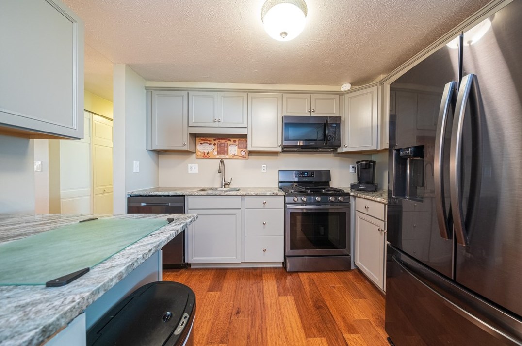 175 Greenwood Dr South, Bridgeville, PA 15017