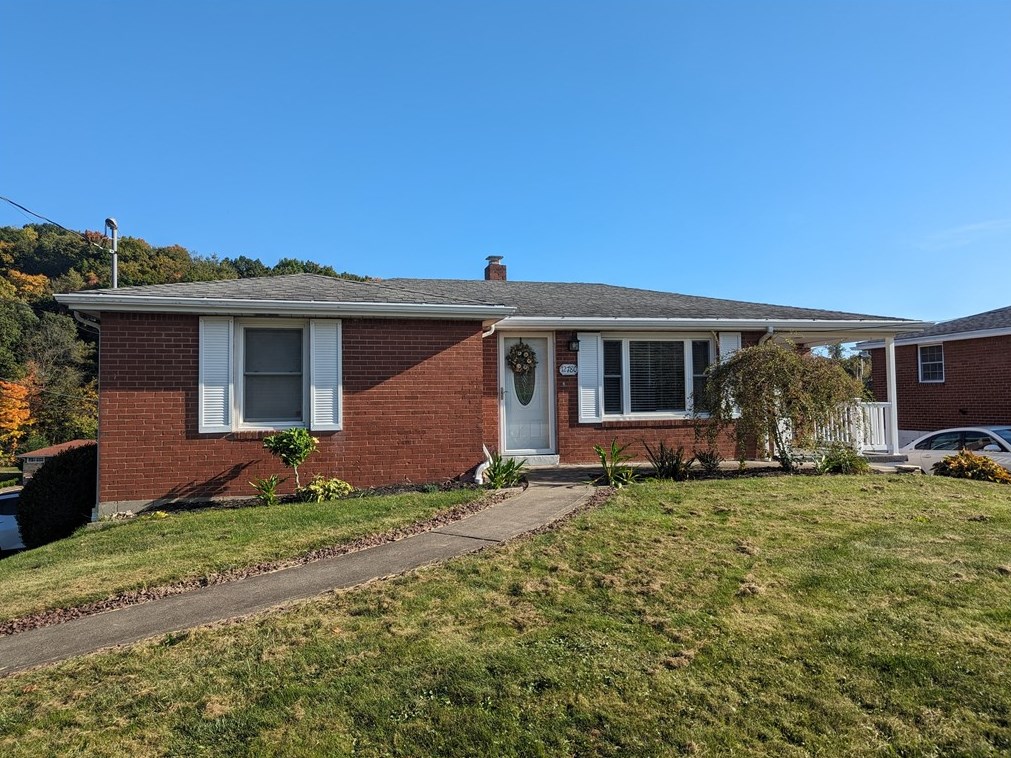 12780 Lincoln Way, North Huntingdon, PA 15642