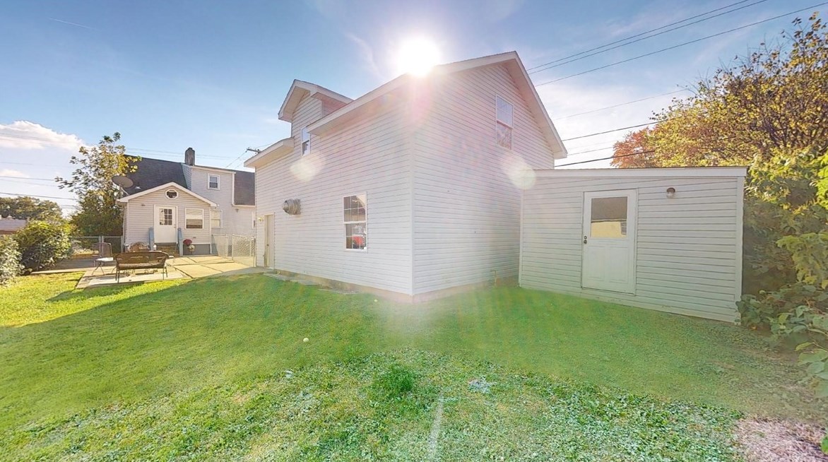 292 Evans City Rd, Butler, PA 16001
