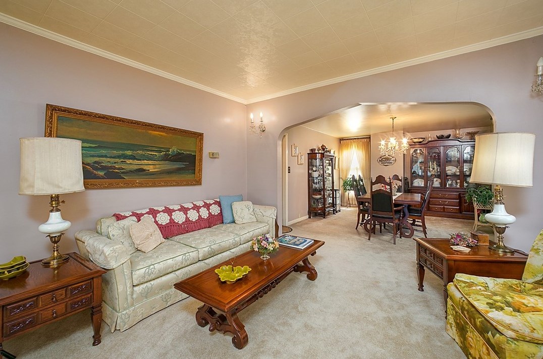 111 Strickler St, Perryopolis, PA 15473-9376