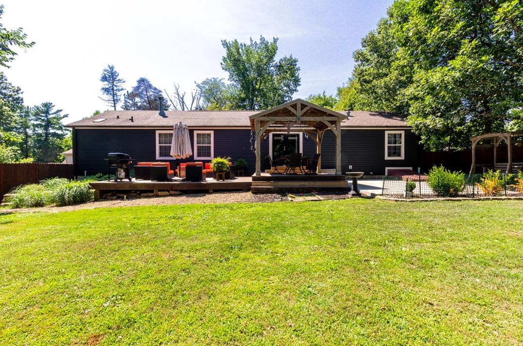 251 Acre Ave, Butler PA 16001-2649 exterior