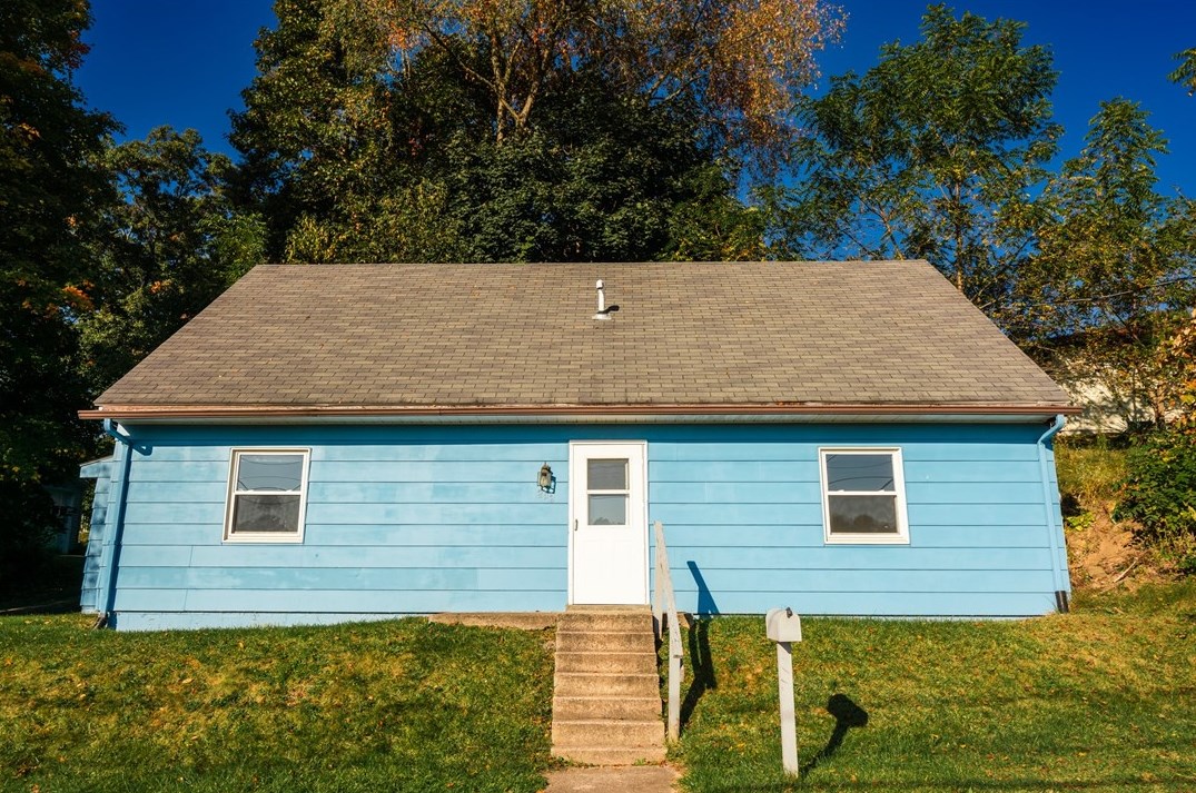 252 N 11th St, Indiana, PA 15701