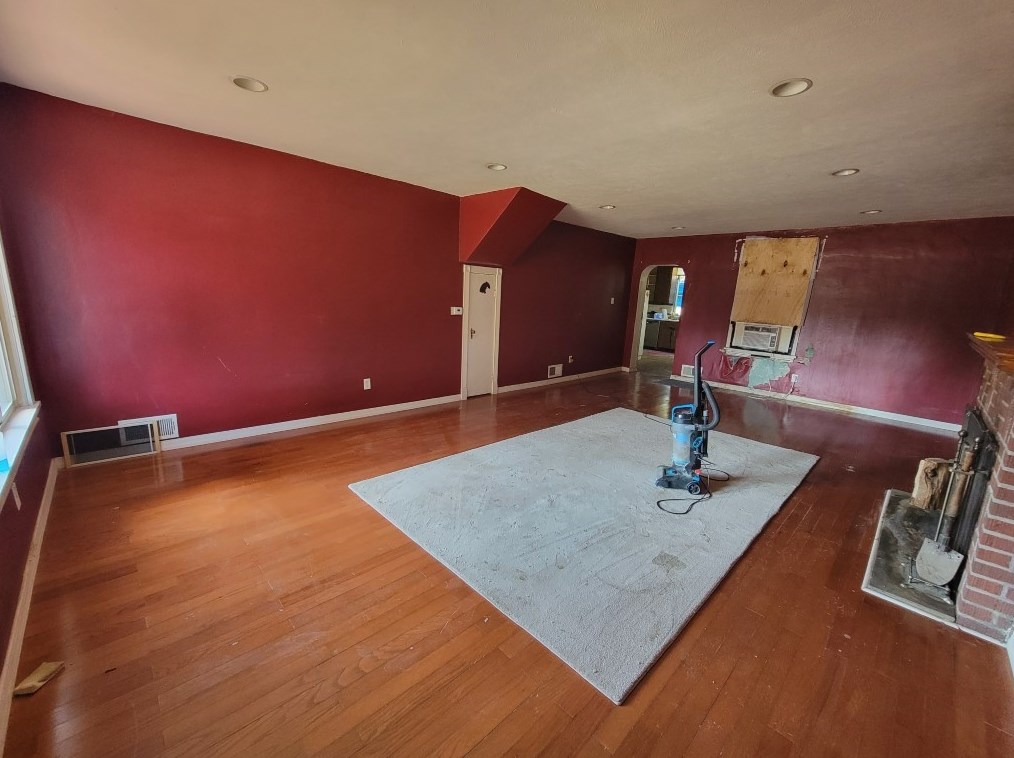 911 4th Ave, Beaver Falls, PA 15010