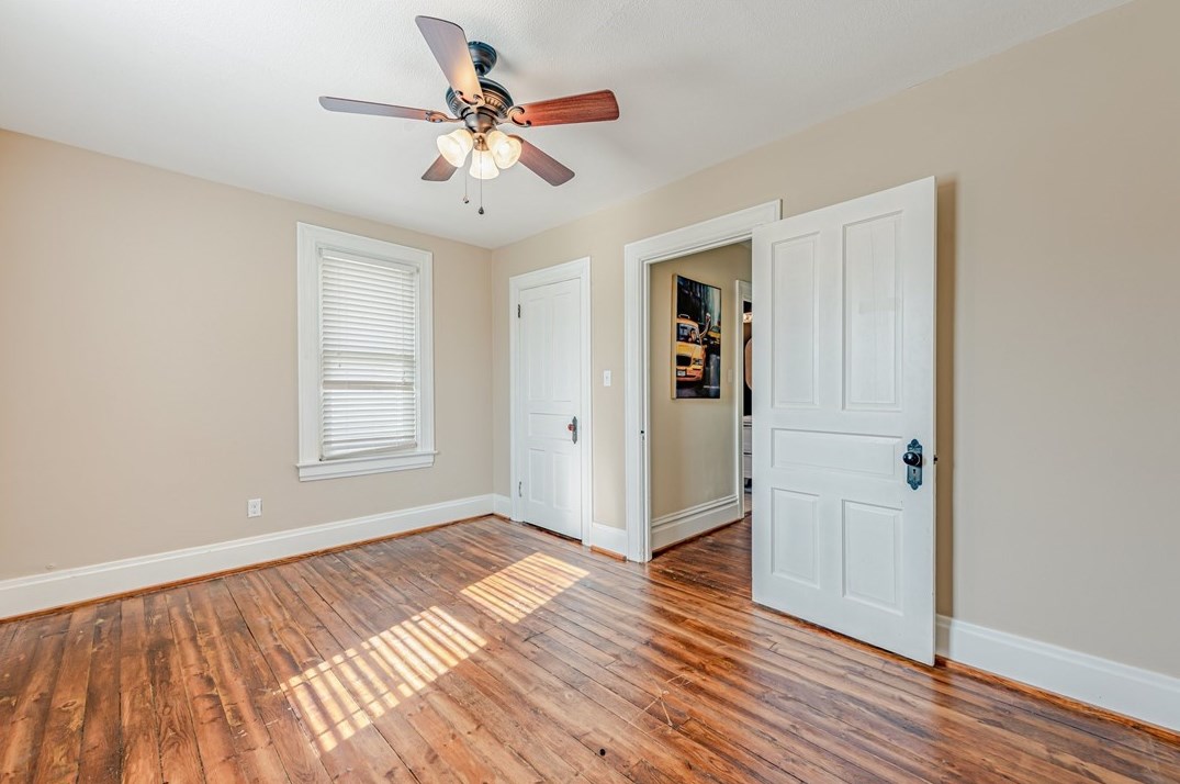 519 Oakland Ave, Greensburg PA  15601-4033 exterior