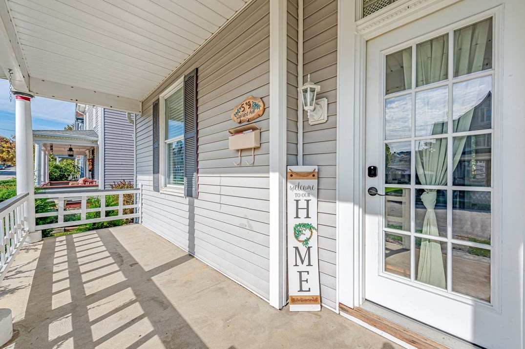 519 Oakland Ave, Greensburg PA  15601-4033 exterior