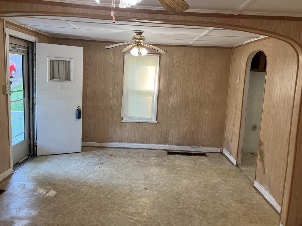 206 Pleasantview Ave, Butler, PA 16001-7214
