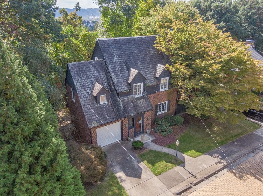 411 Oakwood, New Kensington, PA 15068