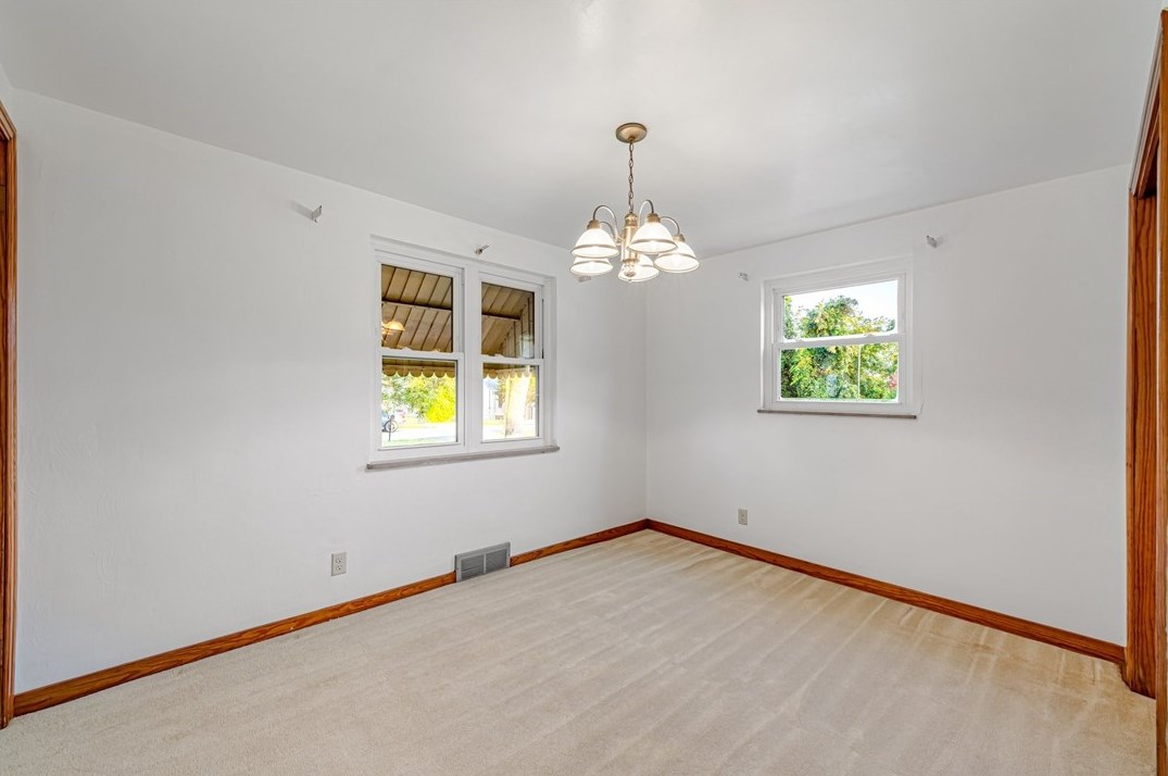 399 Cp St, North Huntingdon PA 15642-1333 exterior