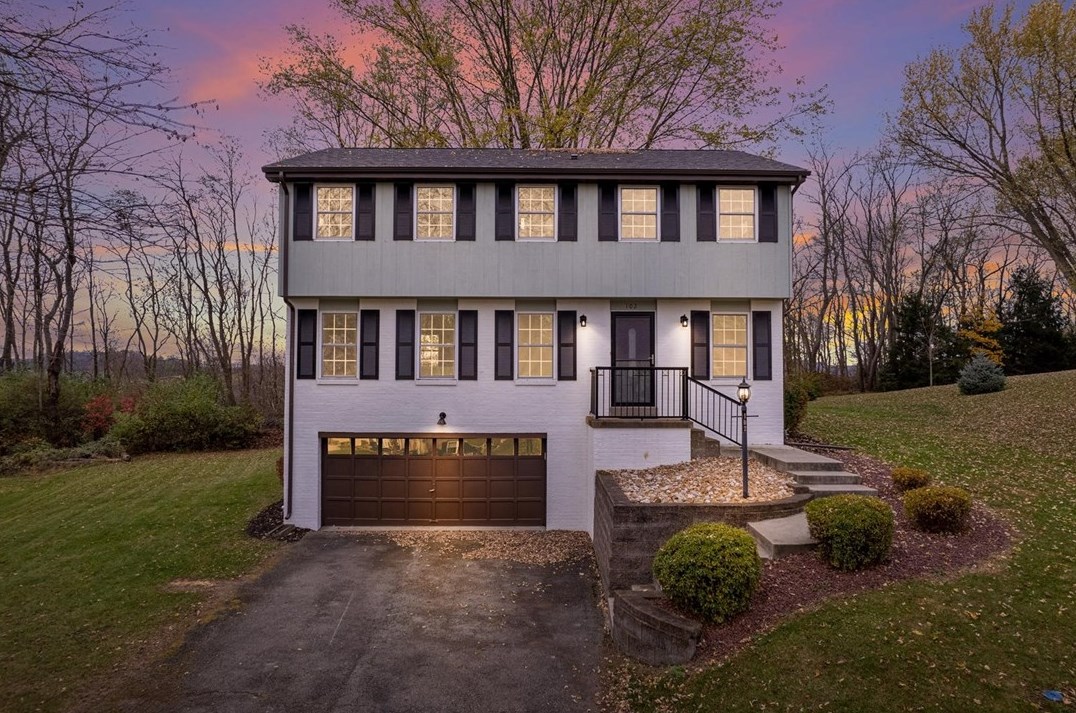 102 Carlsbad Ct, Latrobe, PA 15650
