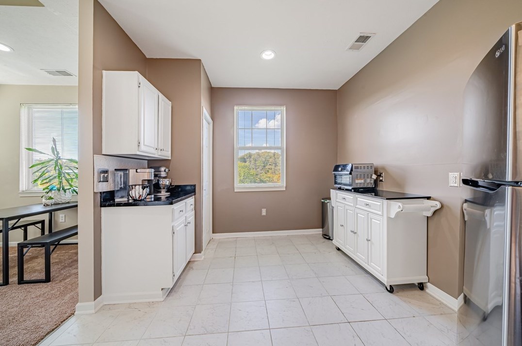 832 Eagle Pointe Dr, Canonsburg PA  15317-7519 exterior