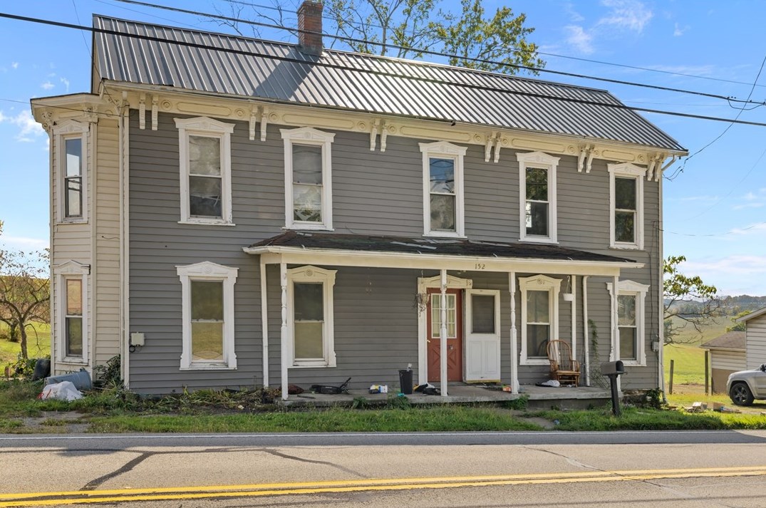 152 Washington Pike, Rea, PA 15312-2378