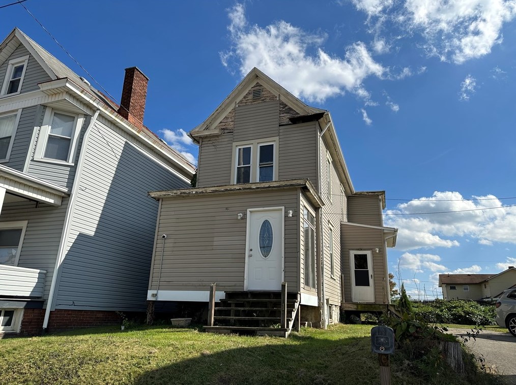 531 Reno St, Rochester, PA 15074