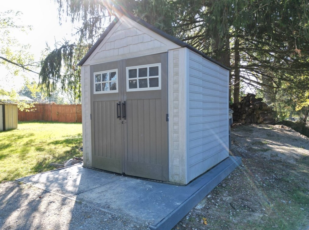 1450 Conway Wallrose Rd, Freedom PA  15042-2410 exterior