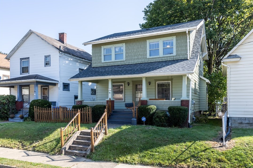 87 Wengler Ave, Hermitage, PA 16146