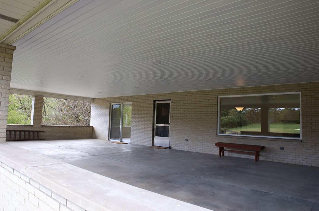 247 Bunker Hill Rd, Kittanning, PA 16201-7563