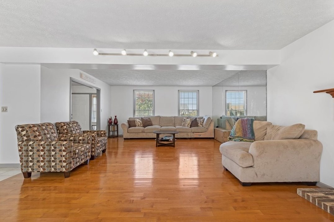 166 Regal Ct, Monroeville PA  15146-4736 exterior