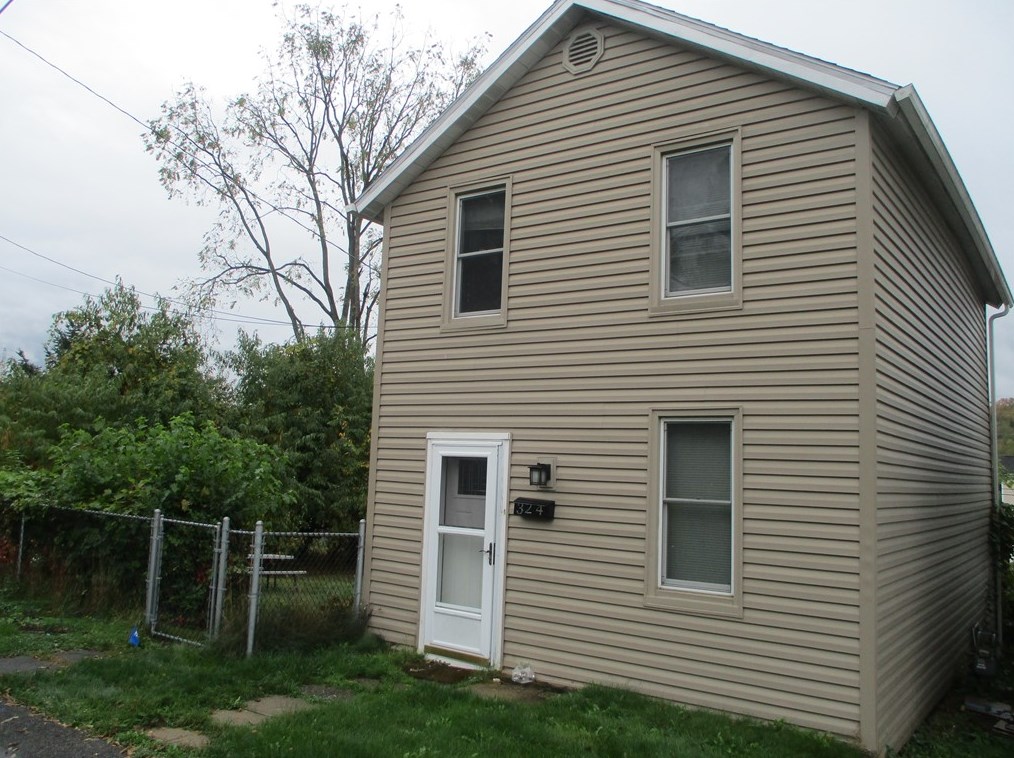 324 Liberty St, Mc Donald, PA 15057