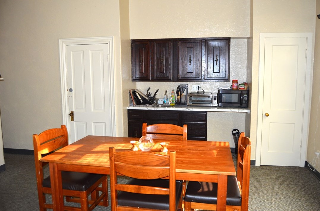 135 College St, Washington PA  15301-6713 exterior