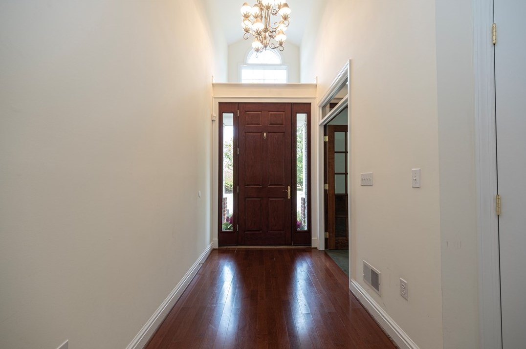 1402 Union Ct, Valencia, PA 16059-1553