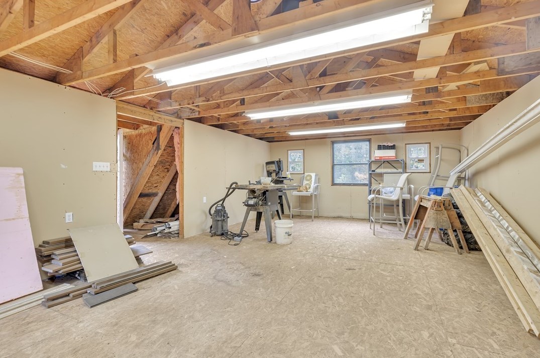 297 Willowbrook Dr, Industry PA  15052-1949 exterior