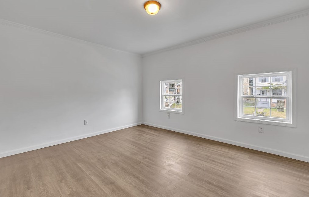 1321 4th Ave, Beaver Falls PA  15010-4247 exterior