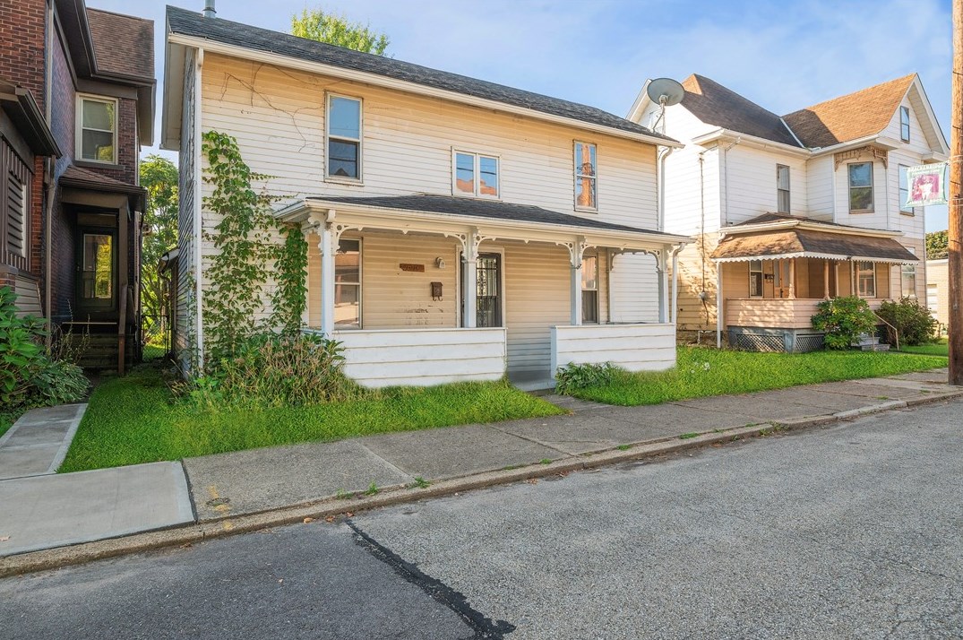 1010 Brackenridge Ave, Brackenridge, PA 15014