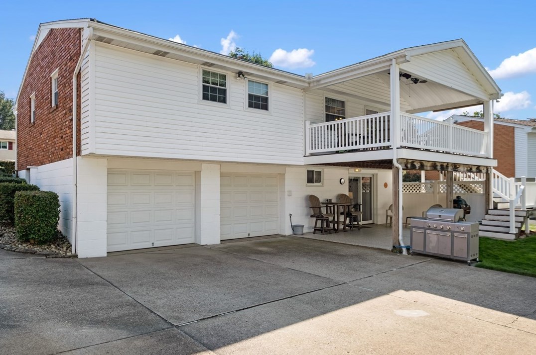 802 Limestone Dr, Allison Park, PA 15101-4226